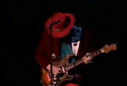 Steve Ray Vaughan - Voodoo Chile live in Tokyo PART 1