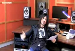 Ron Thal a.k.a. Bumblefoot  answers Facebook fans